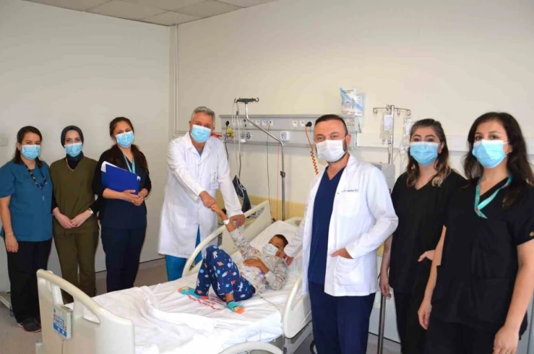 Baba 13 yaşındaki oğluna hayat verdi
