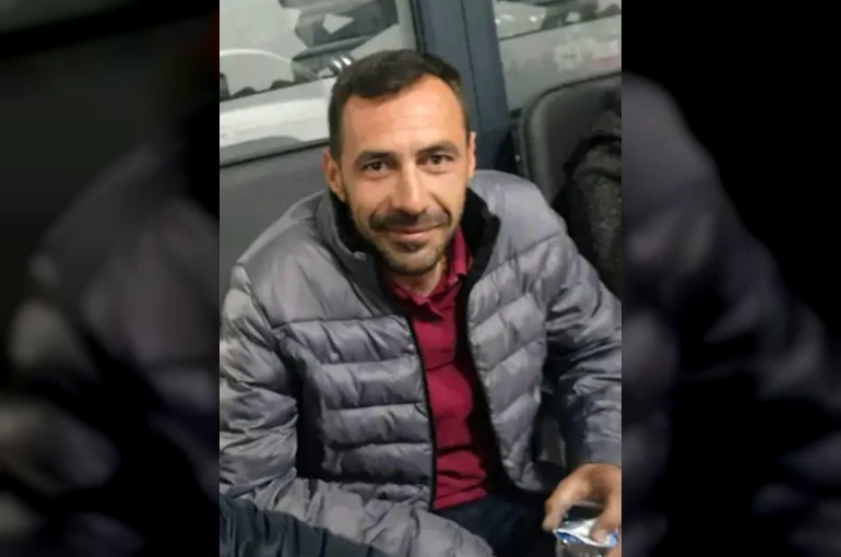 Baba ve oğlunun bıçakla saldırdığı galerici öldü