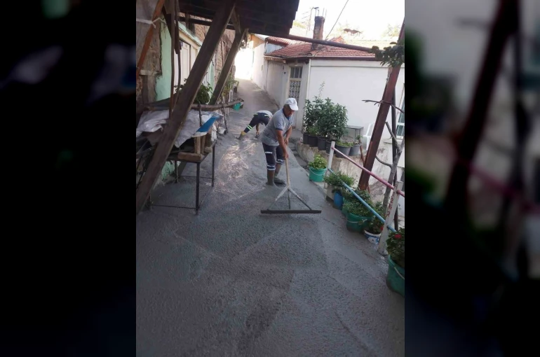 Babadağ’ın Gazi Mahallesinde tamamlanan yol çalışmaların ardından hizmete sunuldu