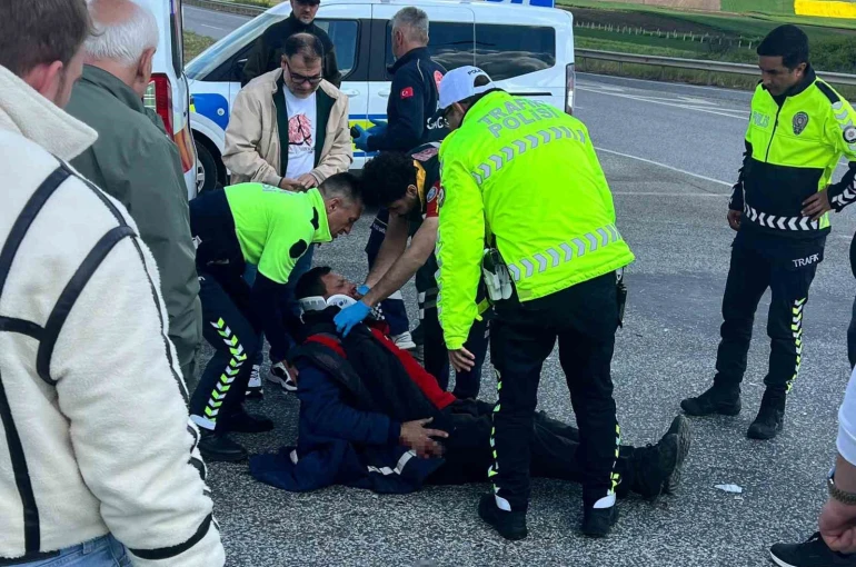 Babaeski’de motosikletle otomobil çarpıştı: 1 yaralı