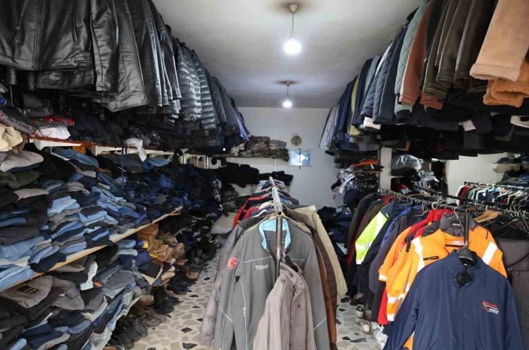 Bahçe sezonun başlamasıyla, ikinci el kıyafete talep arttı