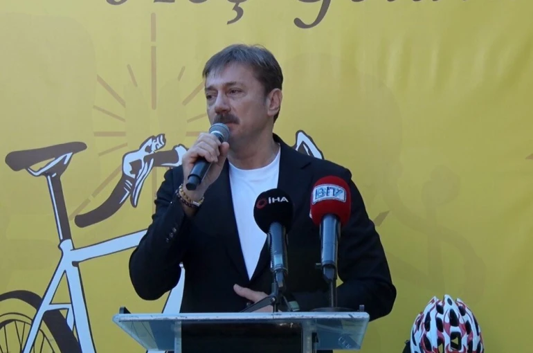Bahçelievler Belediye Başkanı Bahadır: "Her ay 100 tane bisiklet dağıtıyoruz"