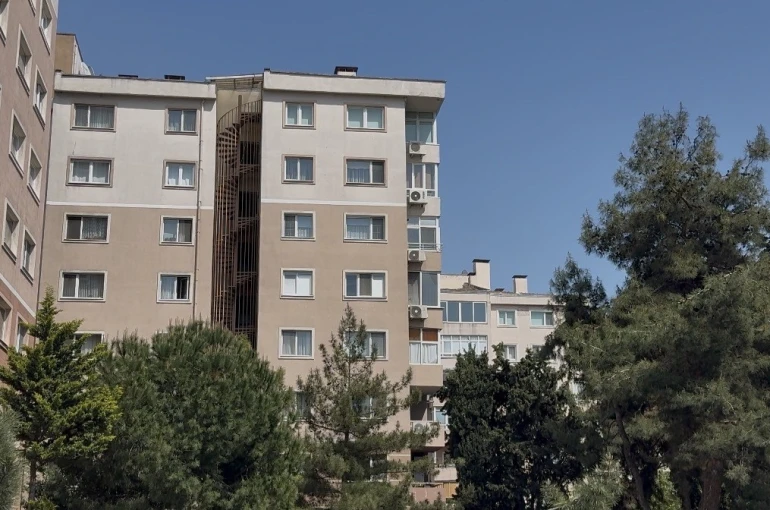 Bahçelievler’de bir adam boşanma aşamasındaki eşine 10 kez bıçakladı