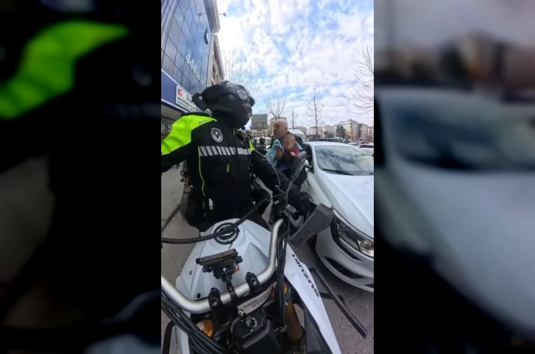 Bahçelievler’de motorize zabıta ekibi yaralı 3 aylık bebek için seferber oldu