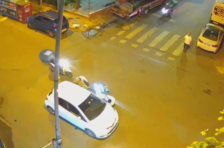 Bahçelievler’de motosiklet sürücüsünün ani hareketi kazaya yol açtı
