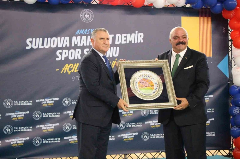 Bakan Bak: "Türkiye, NATO Zirvesi’nde tüm dünyaya gücünü gösterdi"