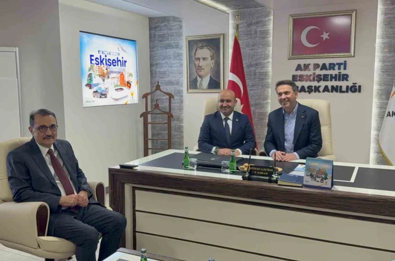 Bakan Bayraktar: "600 milyon dolarlık yatırım olacak, bin 500’e yakın yeni istihdamı Eskişehir’imize kazandırzacağız" 