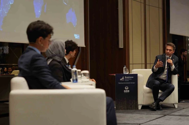 Bakan Bayraktar: " Gabar bizim için göz bebeği projelerimizden bir tanesi" 