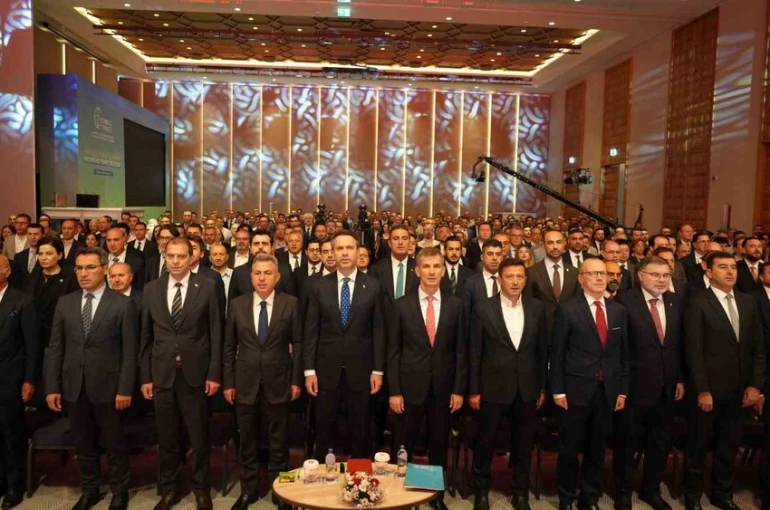 Bakan Bayraktar: "Geçtiğimiz temmuz ayı, tüketim rekorları ayı oldu"
