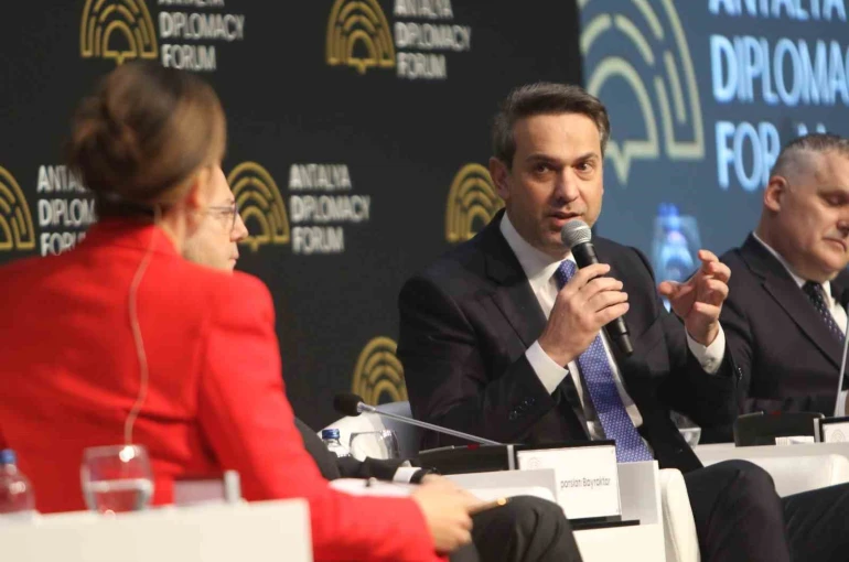 Bakan Bayraktar: "Türkiye enerji piyasalarında geçmişte yaşanan çok yönlü sarsıntılar nedeniyle önemli bir direnç kazandı"