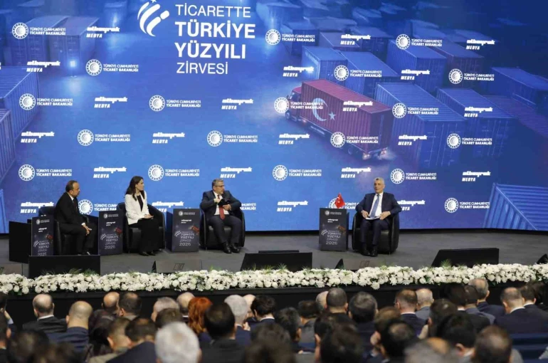 Bakan Bolat: "İstikrarına gıptayla bakılan ve rol model alınan bir ülke konumundayız"