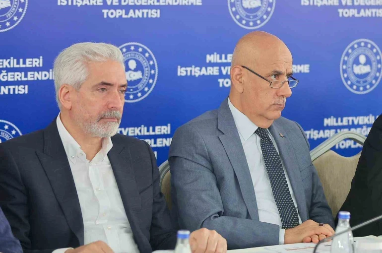 Bakan Çiftçi: "(NATO Zirvesi) Alınan tedbirlerin geçici bir tedbir olduğunu ve yalnızca ortak güvenliğimiz için uygulandığını ifade etmek istiyorum"