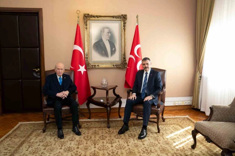 Bakan Çiftçi’den MHP lider Bahçeli’ye nezaket ziyareti