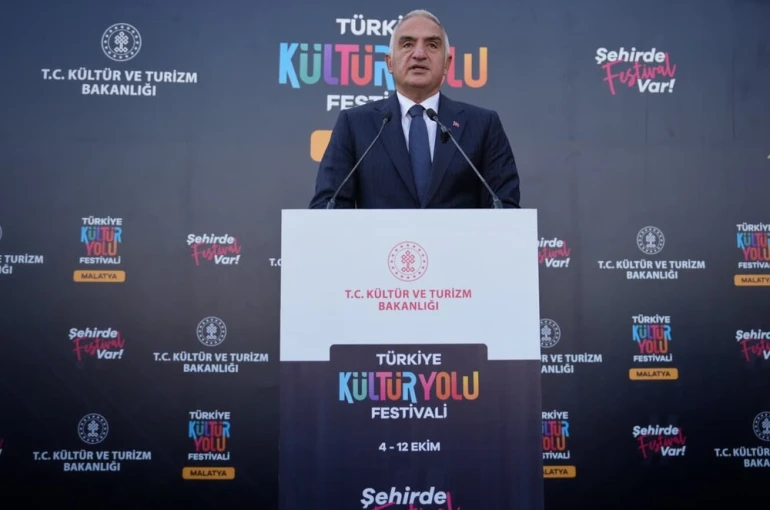 Bakan Ersoy: "Hangi bebek hangi çocuk hangi masum insan böyle bir acıyı hak eder"