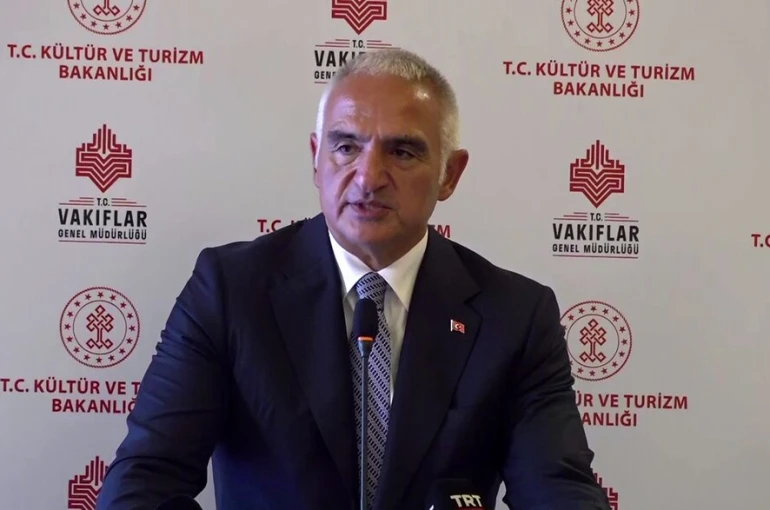 Bakan Ersoy: "Ülke sınırlarımızda ve uluslararası alanda tarihimize, medeniyetimize ait tüm eserleri bulup, yeniden ayağa kaldırmanın gayretindeyiz"