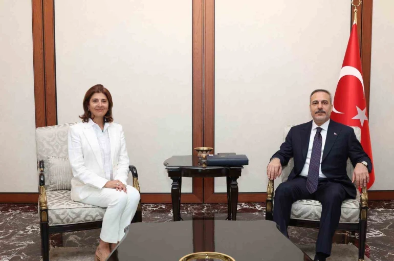 Bakan Fidan, BM Genel Sekreteri’nin Kıbrıs konusunda Şahsi Temsilcisi Holguin ile görüştü