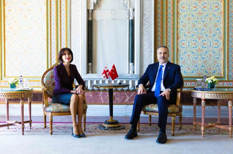 Bakan Fidan, Gürcistan Başbakan Yardımcısı ve Dışişleri Bakanı Maka Botchorishvili ile görüştü
