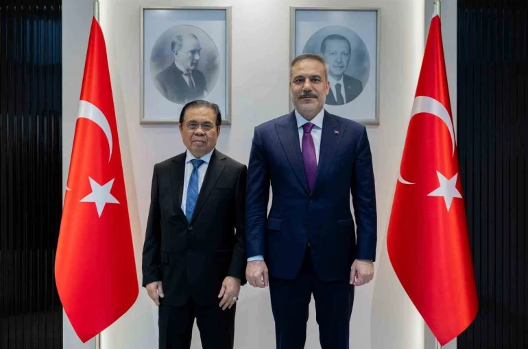 Bakan Fidan, Moro İslam Kurtuluş Cephesi lideri İbrahim’i kabul etti