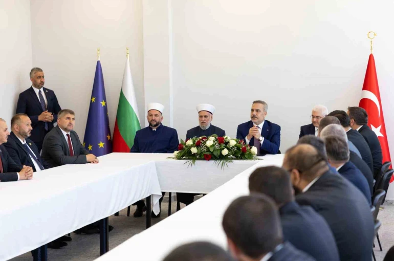 Bakan Fidan, Sofya Yüksek İslam Enstitüsü’nü ziyaret etti