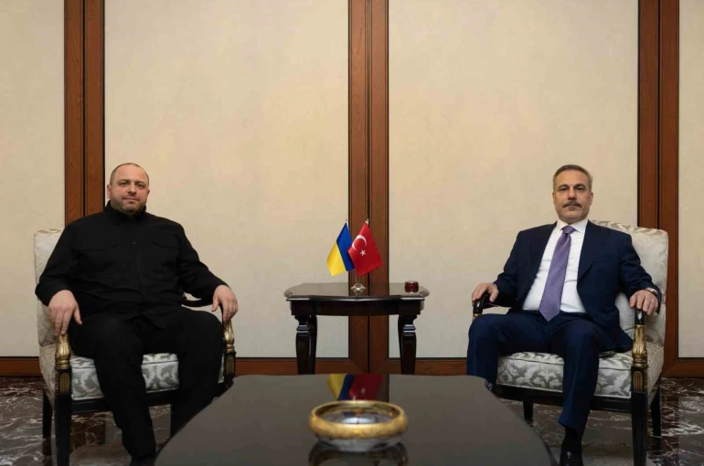 Bakan Fidan, Ukrayna Milli Güvenlik ve Savunma Konseyi Sekreteri Umerov ile görüştü