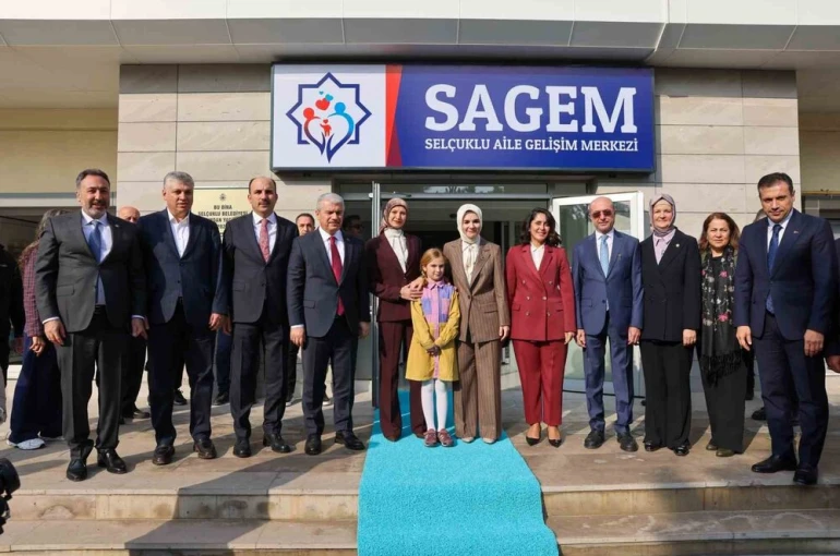 Bakan Göktaş: "Aile odaklı hizmetlerin ülke genelinde daha da yaygınlaşması için çalışıyoruz"