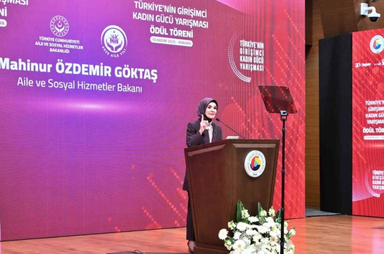 Bakan Göktaş: "Girişimci kadınlara yüz yüze e-ticaret eğitimlerini Türkiye’nin dört bir yanında yaygınlaştıracağız"