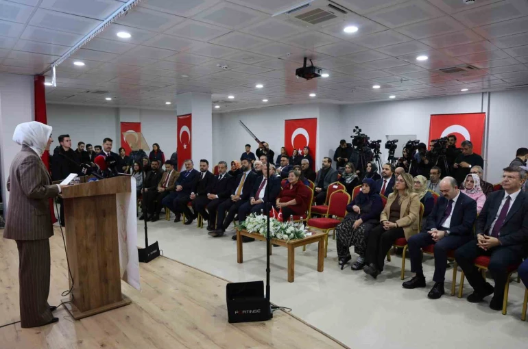 Bakan Göktaş "Yaşlılara yönelik hizmetleri bütüncül bir yaklaşımla sürdürüyoruz"