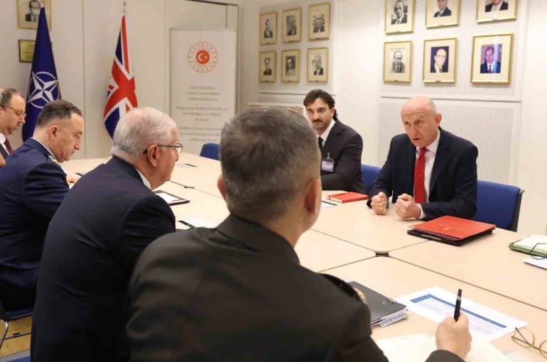 Bakan Güler, İngiltere Savunma Bakanı Healey ile görüştü