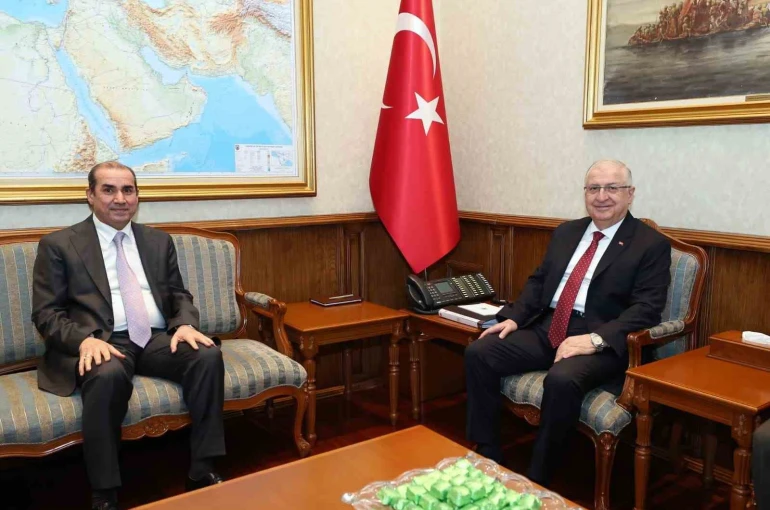Bakan Güler, Irak’ın Ankara Büyükelçisi Al-Lachmawi’yi kabul etti