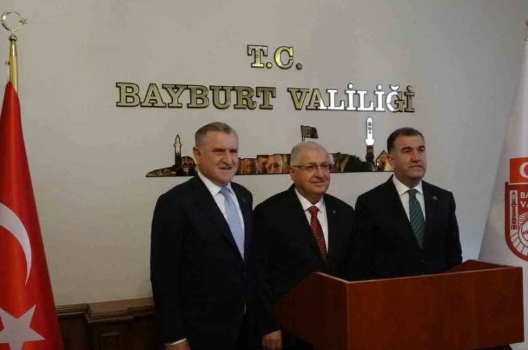 Bakan Güler ve Bakan Bak Bayburt’ta