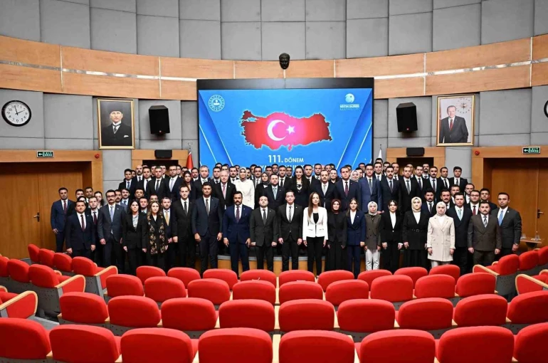 Bakan Gürlek: "Hukuk devleti ilçedeki kaymakamın masasında yaşar"