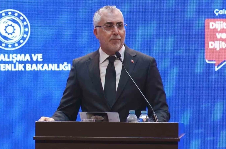 Bakan Işıkhan: "Hedefimiz, teknolojiyi milletimizin geleceğine hizmet eden unsur haline getirmektir"