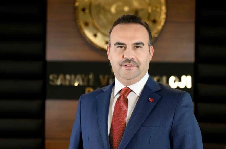 Bakan Kacır: "191 OSB’de 1.927 yatırım yeri için 5 bin 318 sanayici başvuru yaptı"