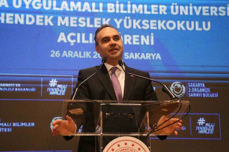 Bakan Kacır: "Askeri insansız hava aracı üretiminde dünya lideri olduk" 