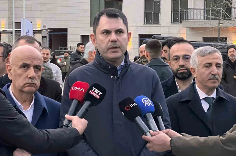 Bakan Kurum: "Hep birlikte devlet millet omuz omuza mücadele ortaya koydu"