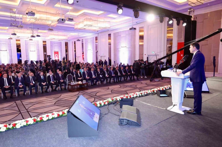 Bakan Kurum: "İstikrarsızlık süreci ve iklim değişikliği ekolojik beka meselesidir"