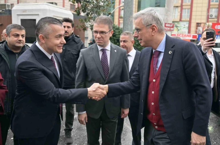 Bakan Memişoğlu’nun katıldığı toplantıda Esenyurt’taki sağlık yatırımları ele alındı