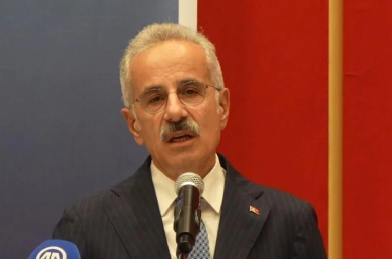 Bakan Uraloğlu: "7 Haziran akşamı gözümüz kulağımız Tekke’de olacak"