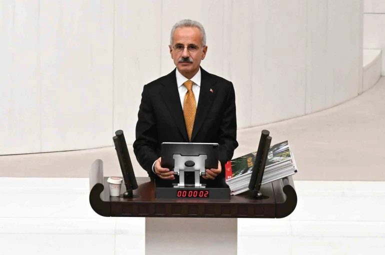 Bakan Uraloğlu: "(Esenboğa Havalimanı Metro Hattı) Yapım çalışmalarına 2026 yılında başlamayı hedefliyoruz"
