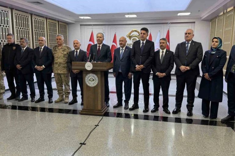 Bakan Yerlikaya: "Asrın felaketini asrın inşasına dönüştürdük"