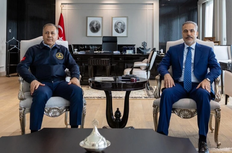 Bakan Yerlikaya, Bakan Fidan’ı ziyaret etti