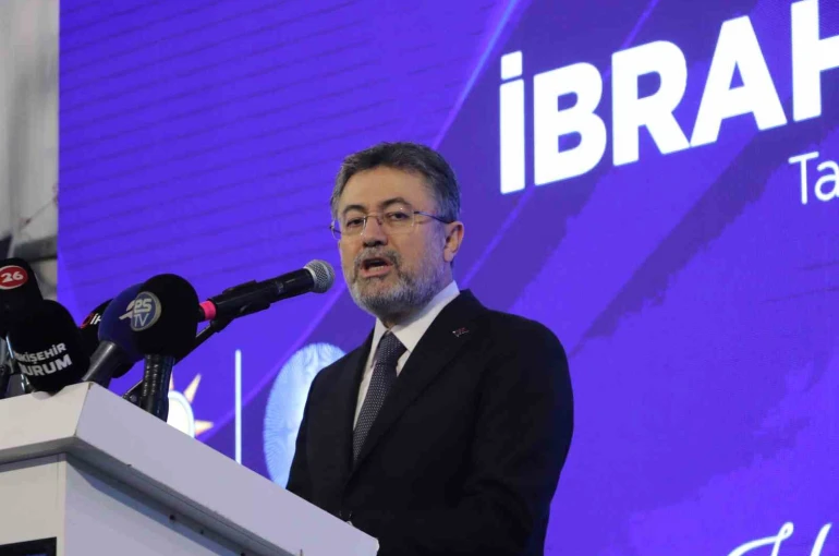 Bakan Yumaklı: "23 yılda Eskişehir’e 80 milyarlık yatırım yaptık"