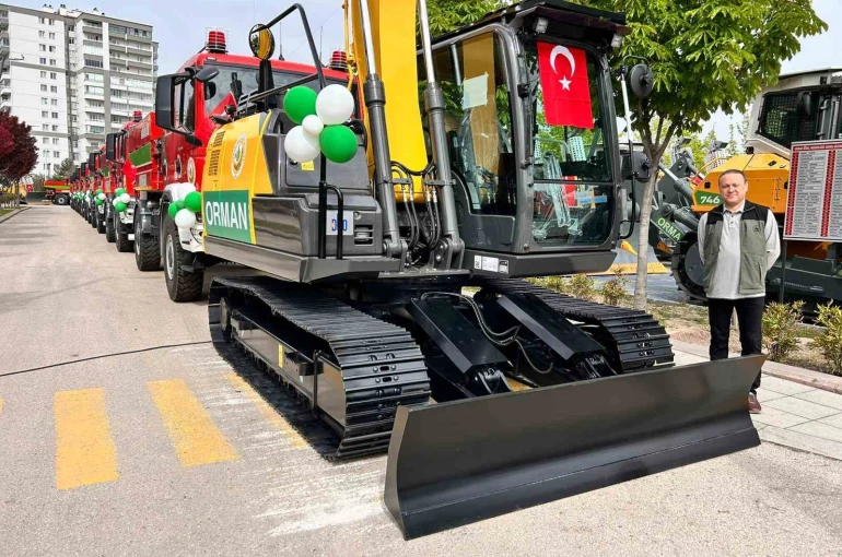 Bakan Yumaklı: "28 uçak, 119 helikopter ve 14 insansız hava aracıyla dünyanın sayılı filolarından birisini oluşturduk"