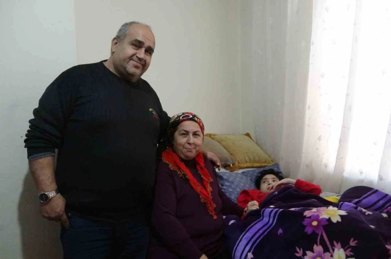 Baldızının vasiyetine 10 yıldır ’evlat’ gibi bakıyor: ’Yaşamaz’ dediler, canları oldu