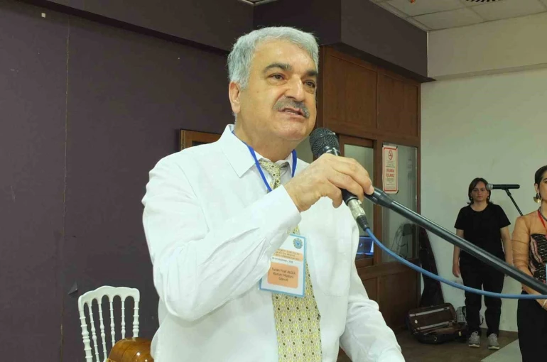 Balıkesir Burhaniye’de defileli yıl sonu sergisi yoğun ilgi gördü