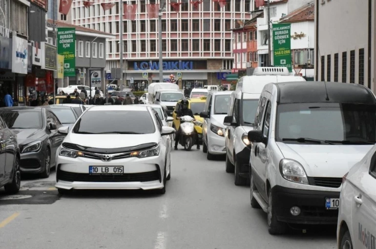 Balıkesir’de 2025 yılında trafiğe kayıtlı taşıt 691 bin oldu
