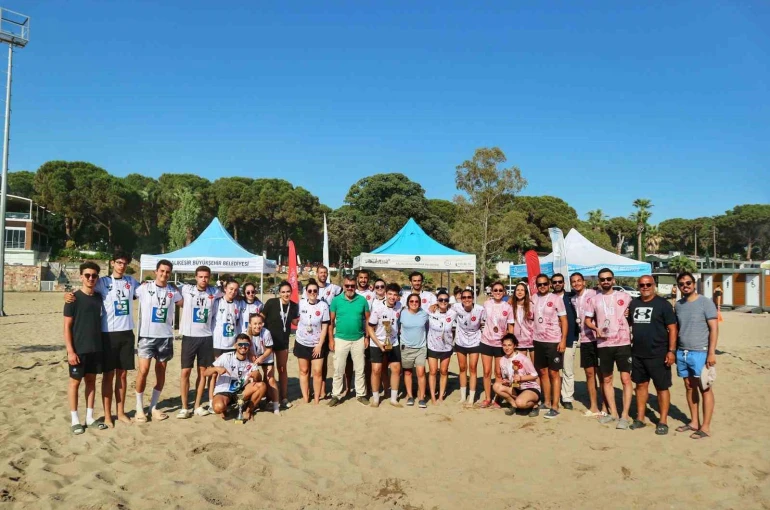 Balıkesir’de Plaj Korfbol Türkiye Şampiyonası yapıldı