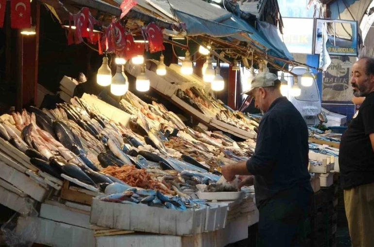 Balıkta bolluk yaşanıyor, fiyatlar kasım sonuna kadar uygun