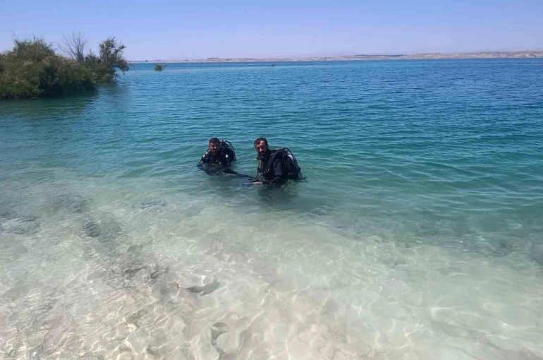Baraj gölüne giren çocuk boğuldu
