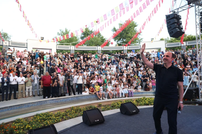 Başkan Altay, Konya Kültür Günleri’nde vatandaşlarla bir araya geldi